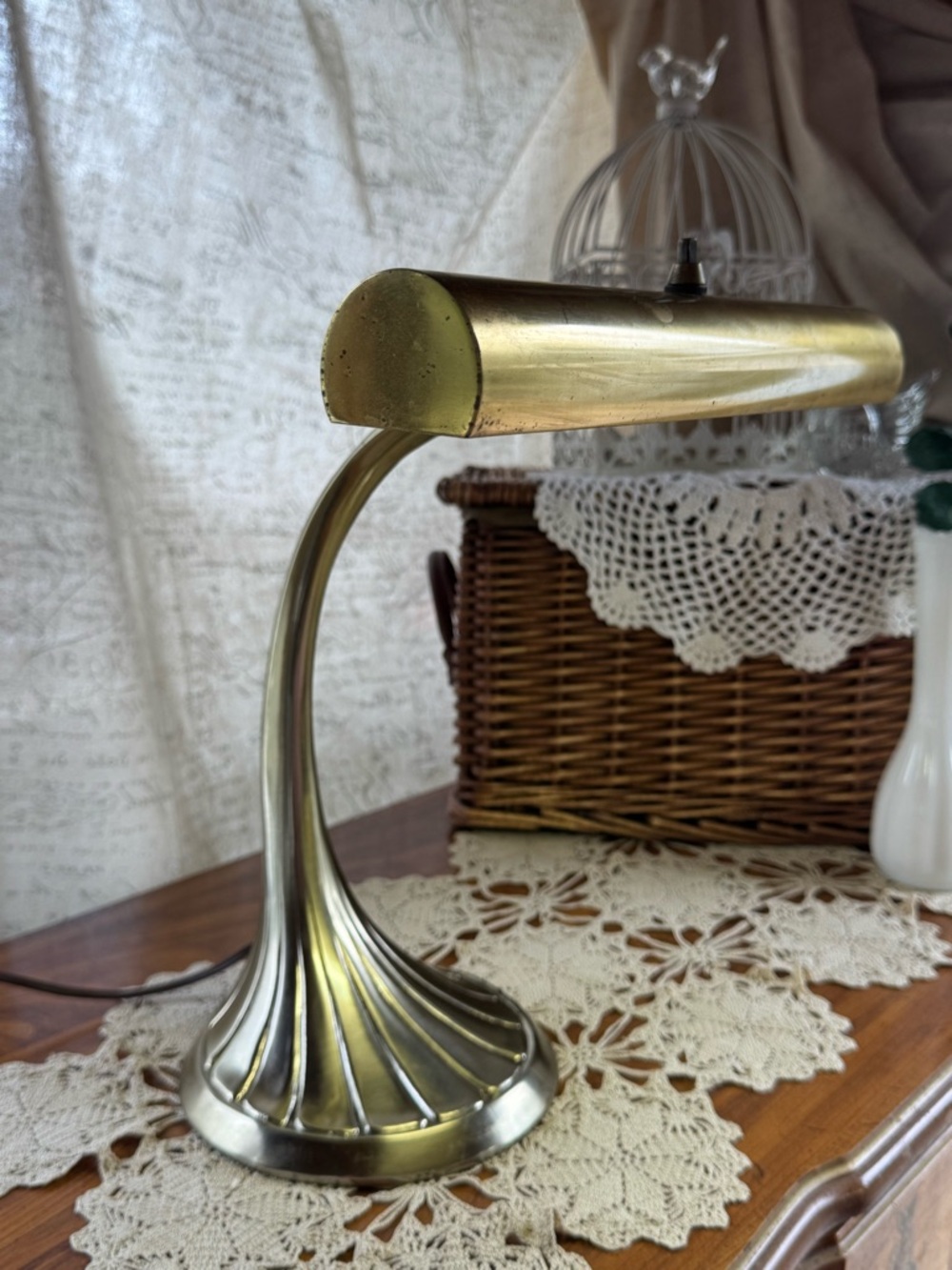 GORGEOUS Vintage Brass Bankers Lamp - Curved Art Deco Style - Picture 2 of 4